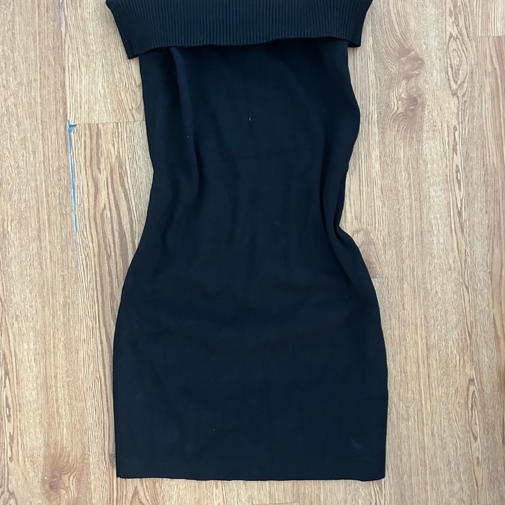 Aritzia Elegant Black off the shoulder Dress
